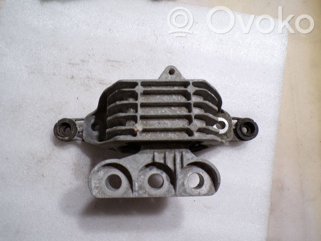 Opel Insignia B Engine mount vacuum valve 