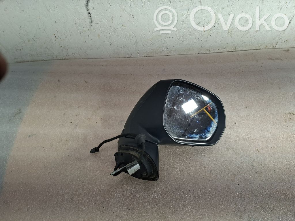 Front door electric wing mirror   E8024676,E8030015