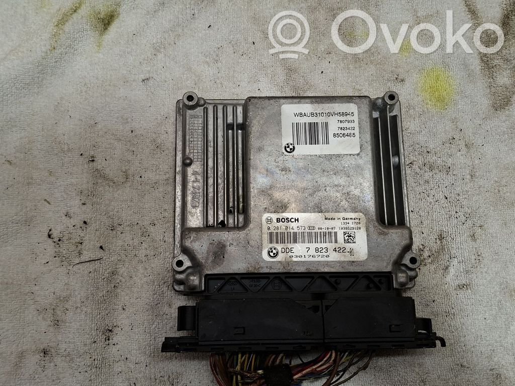 BMW 1 E81 E87 Engine control unit/module 