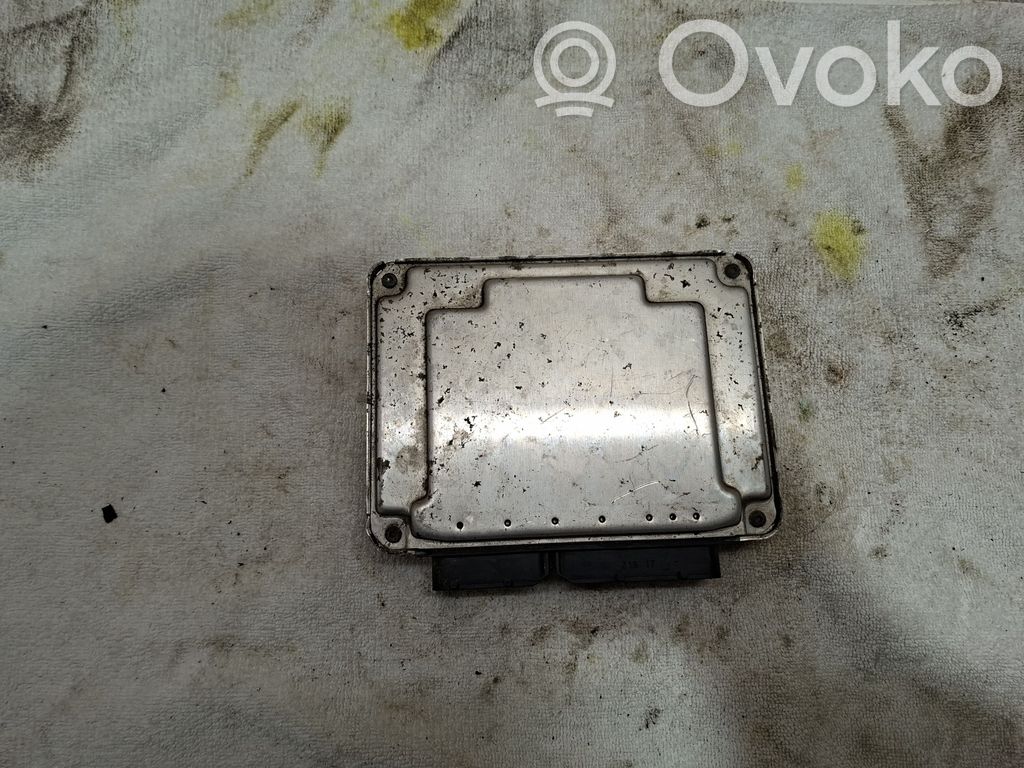 Skoda Fabia Mk2 (5J) Engine control unit/module 