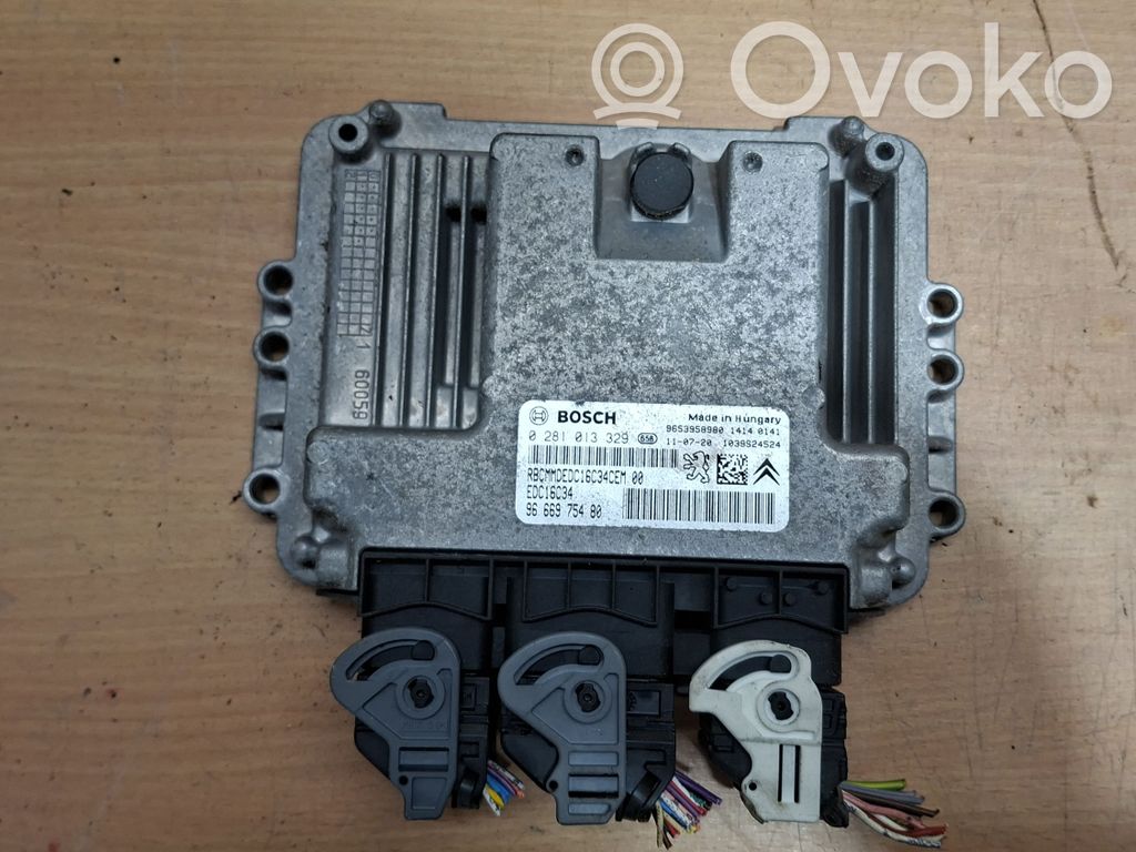 Peugeot 307 Engine control unit/module 