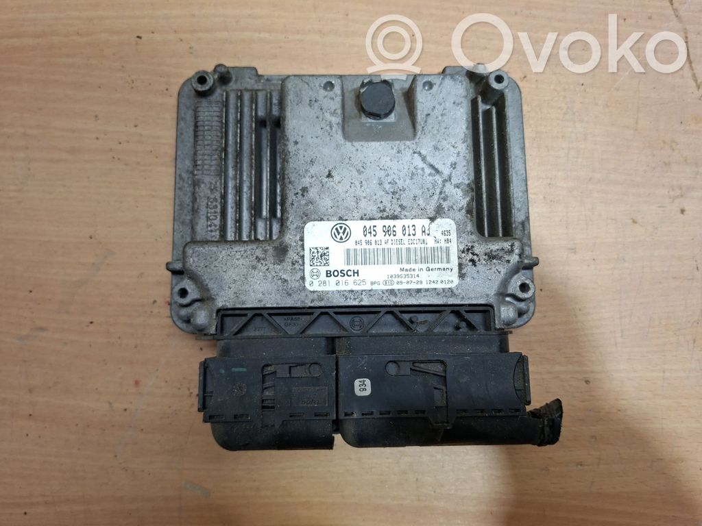 Skoda Roomster (5J) Engine control unit/module 
