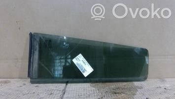 Opel Zafira B Vetro del deflettore posteriore