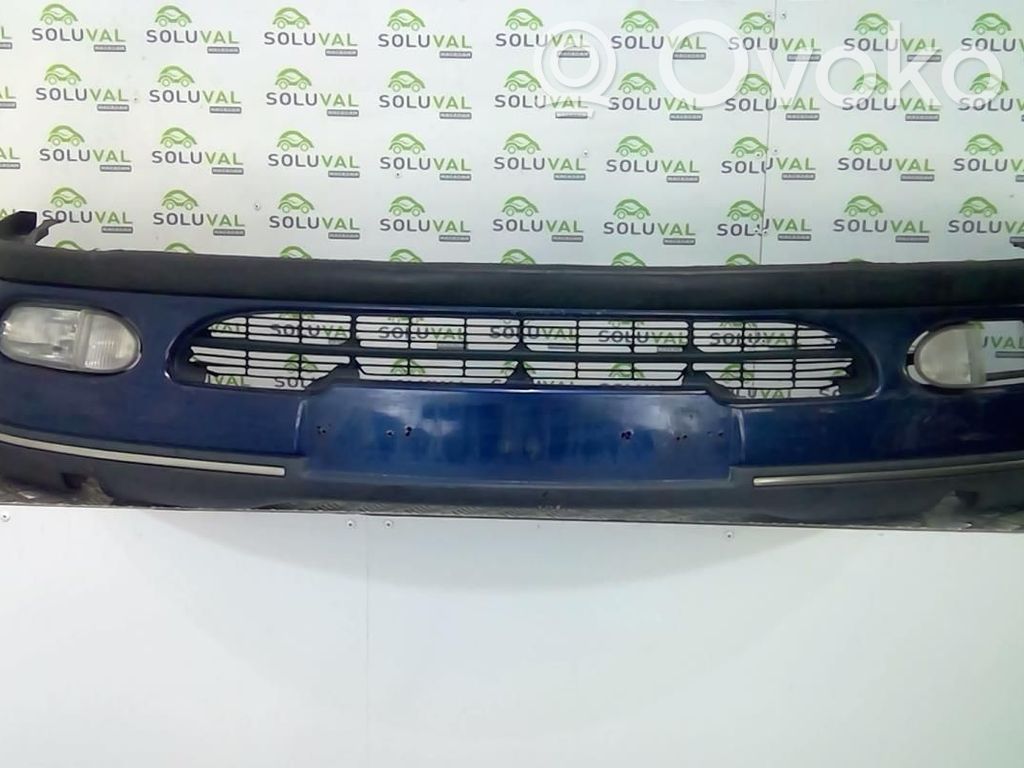 Renault Safrane Parachoques delantero 