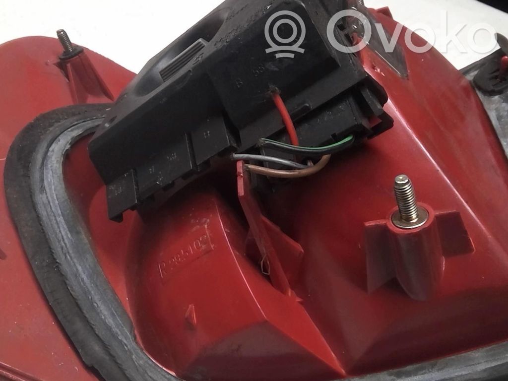 Audi 80 90 S2 B4 Luz trasera/de freno 