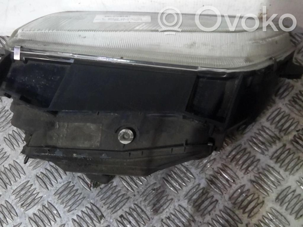 Ford Focus Headlight/headlamp 