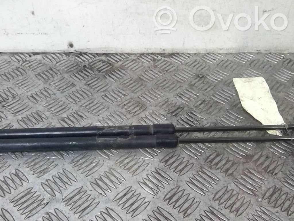 Nissan Micra Amortizor hayon