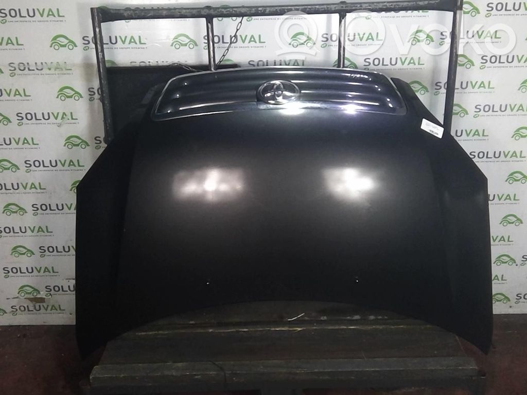 Toyota Avensis Verso Konepelti