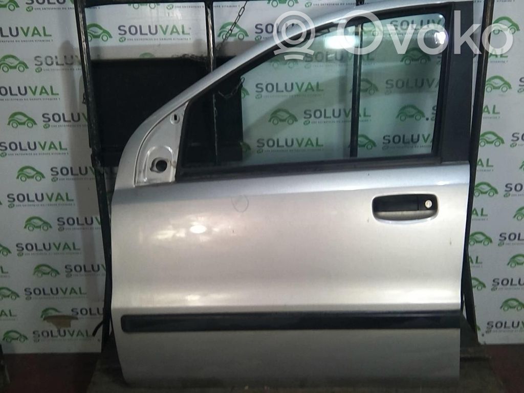 Puerta delantera   51767631