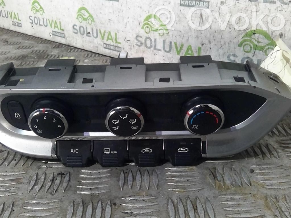 KIA Rio Climate control unit 