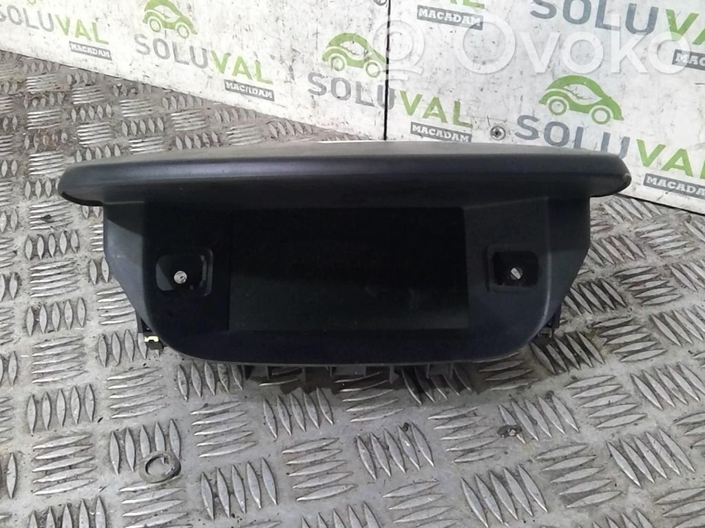 Stacja multimedialna GPS / CD / DVD   NT