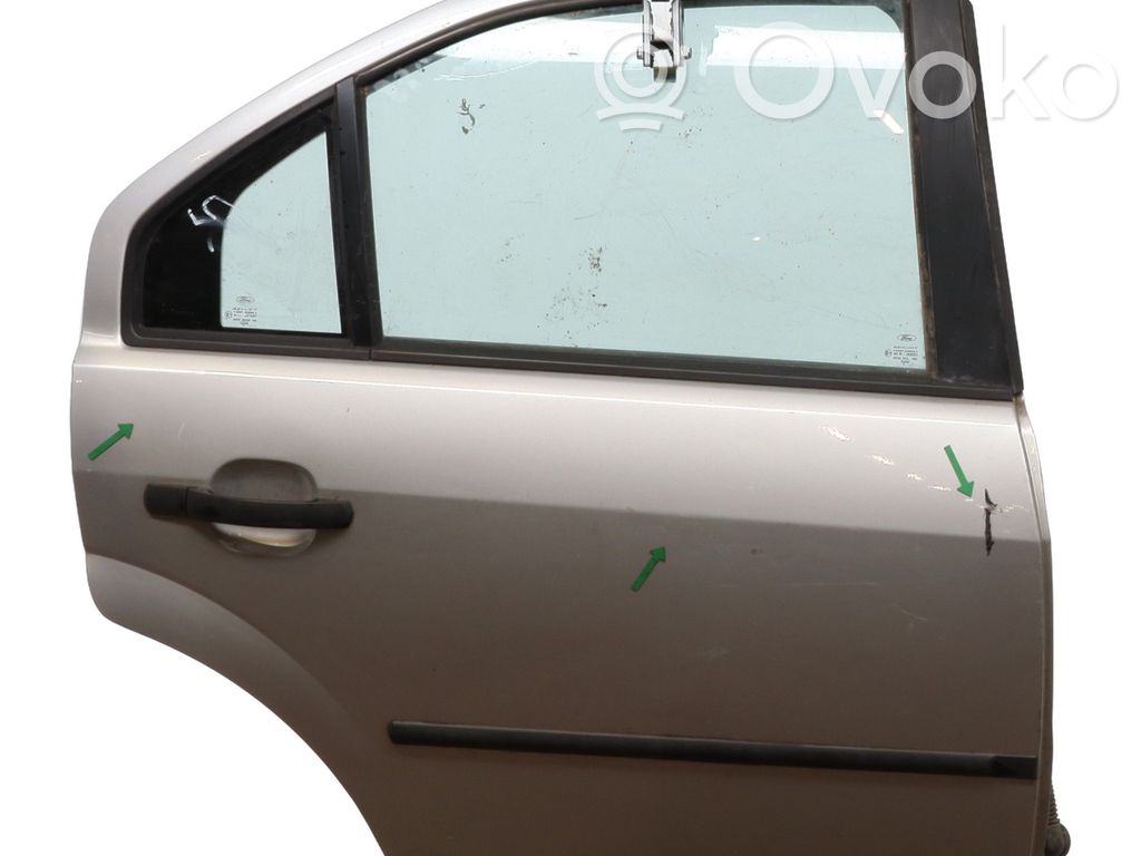 Ford Mondeo Mk III Puerta trasera 