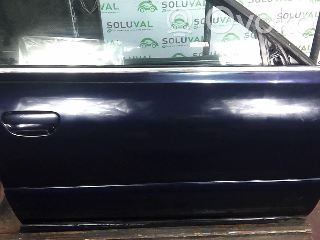Audi A4 S4 B5 8D Priekinės durys 