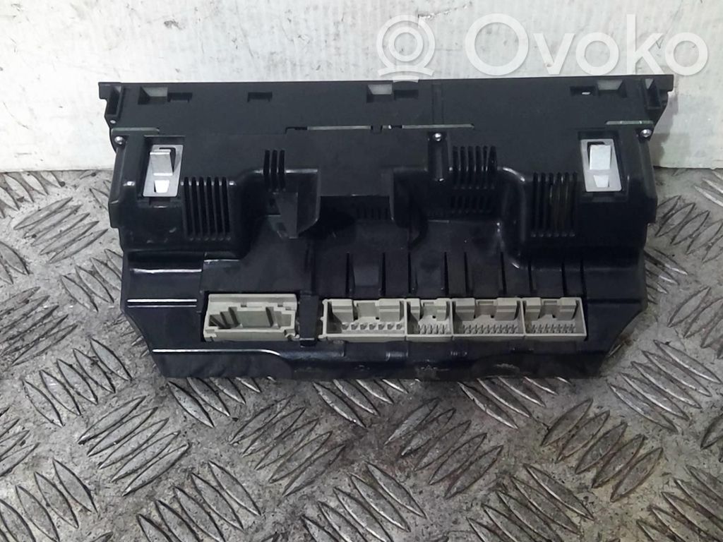 Climate control unit   NT