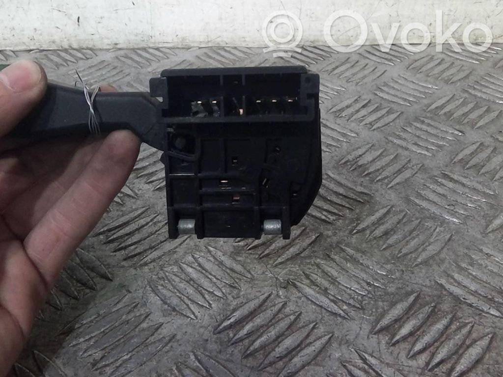 Renault 19 Wiper control stalk 