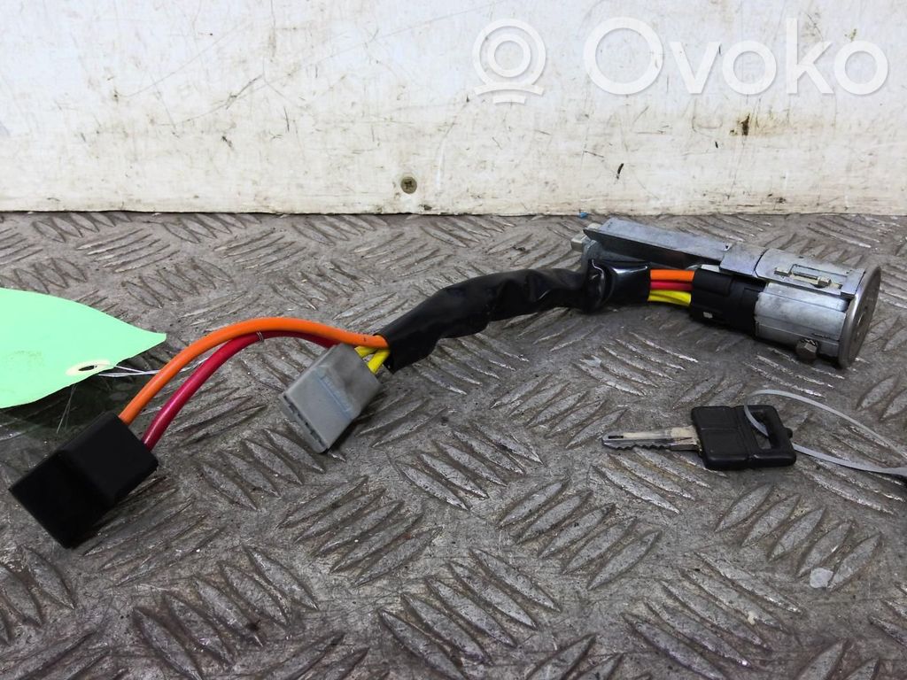 Peugeot 405 Virtalukko 