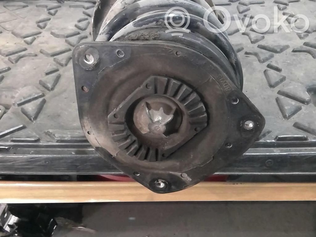 Renault Fluence Amortyzator osi przedniej ze sprężyną 