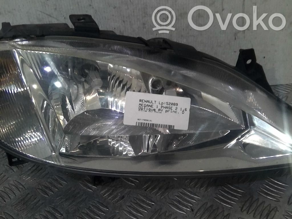 Renault Megane I Faro/fanale