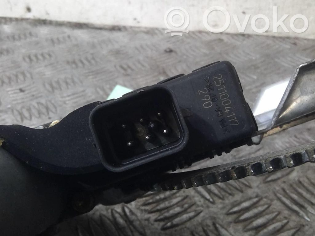Opel Astra G Elektryczny podnośnik szyby drzwi przednich 
