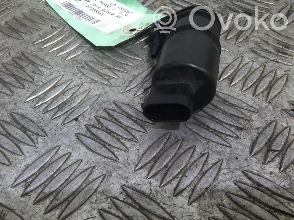 Renault Clio I Windscreen/windshield washer pump 