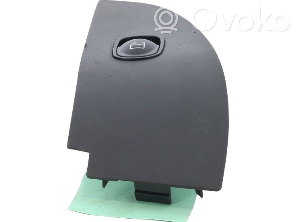Comutator comandă geamuri electrice   20382002107167
