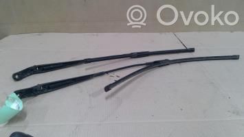 Opel Zafira B Braccio della spazzola tergicristallo anteriore 