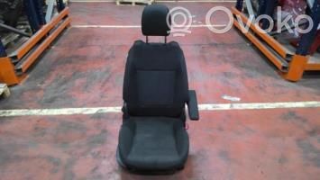 Peugeot 5008 Etumatkustajan istuin 