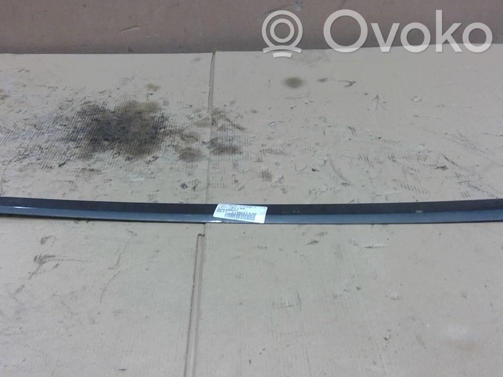 Opel Astra H Listwa drzwi przednich 