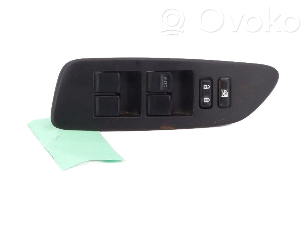 Toyota Auris 150 Electric window control switch 