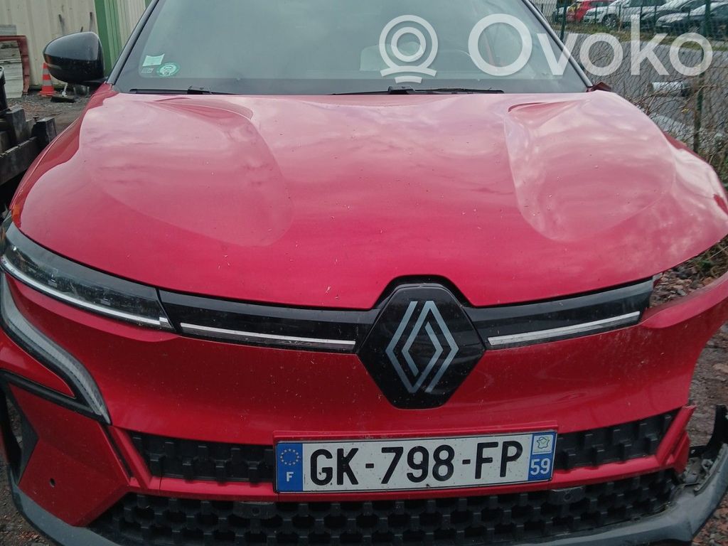 Renault Megane E-Tech Панель радиаторов 