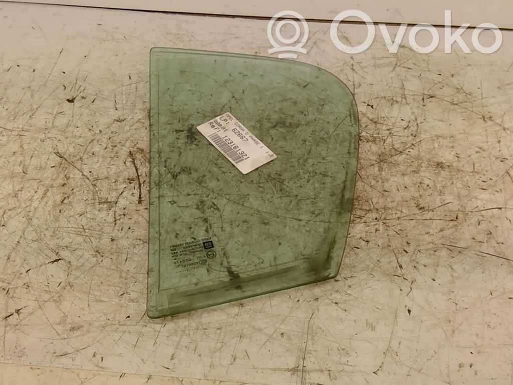 Opel Corsa D Ventanilla de ventilación de la puerta trasera 