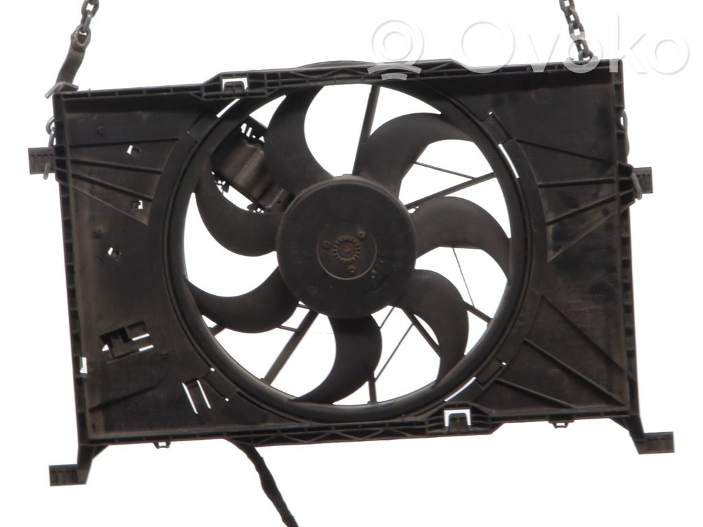 Mercedes-Benz A W169 Ventilator electric răcire radiator 