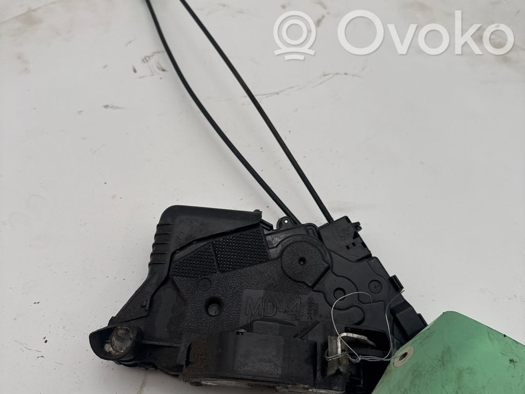 Toyota Yaris Etuoven lukko