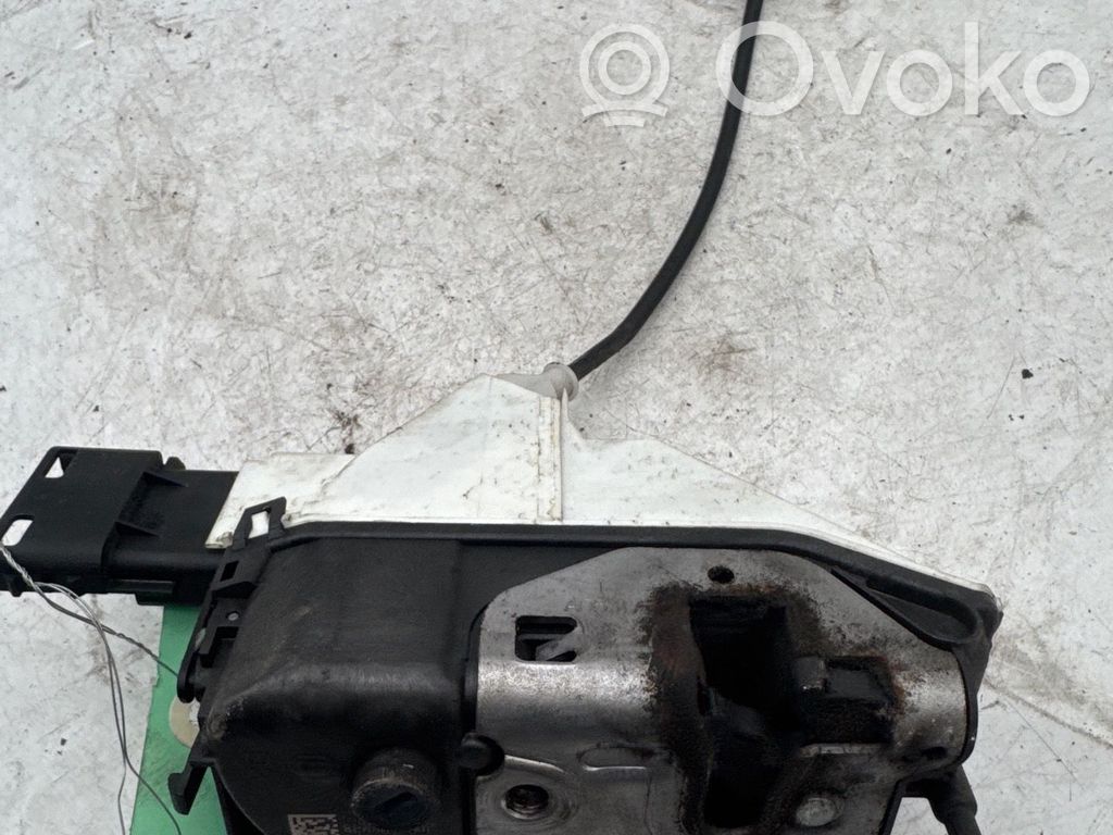 Priekšpusē slēdzene   9170KN