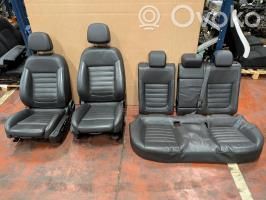 Juego interior   22767284