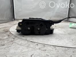 Volkswagen Golf Sportsvan Încuietoare ușă față 