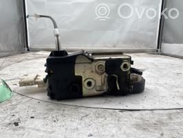 Peugeot 407 Serratura portiera anteriore 
