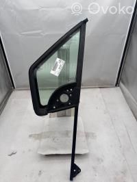 Peugeot Partner Ventanilla de ventilación de la puerta delantera cuatro puertas 