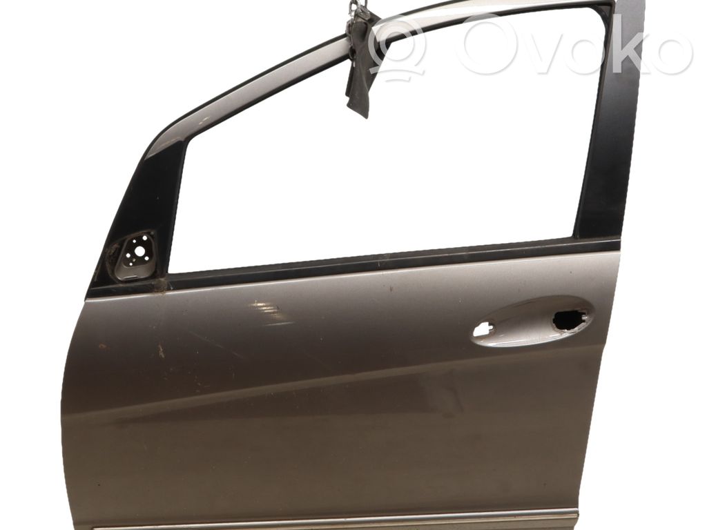 Mercedes-Benz A W169 Передняя дверь 