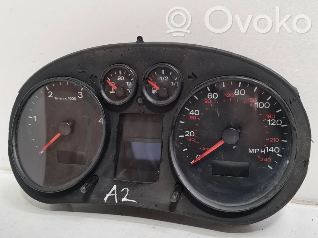 Audi A2 Nopeusmittari (mittaristo) 