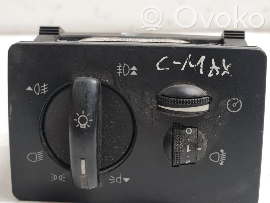 Ford Focus Light switch 