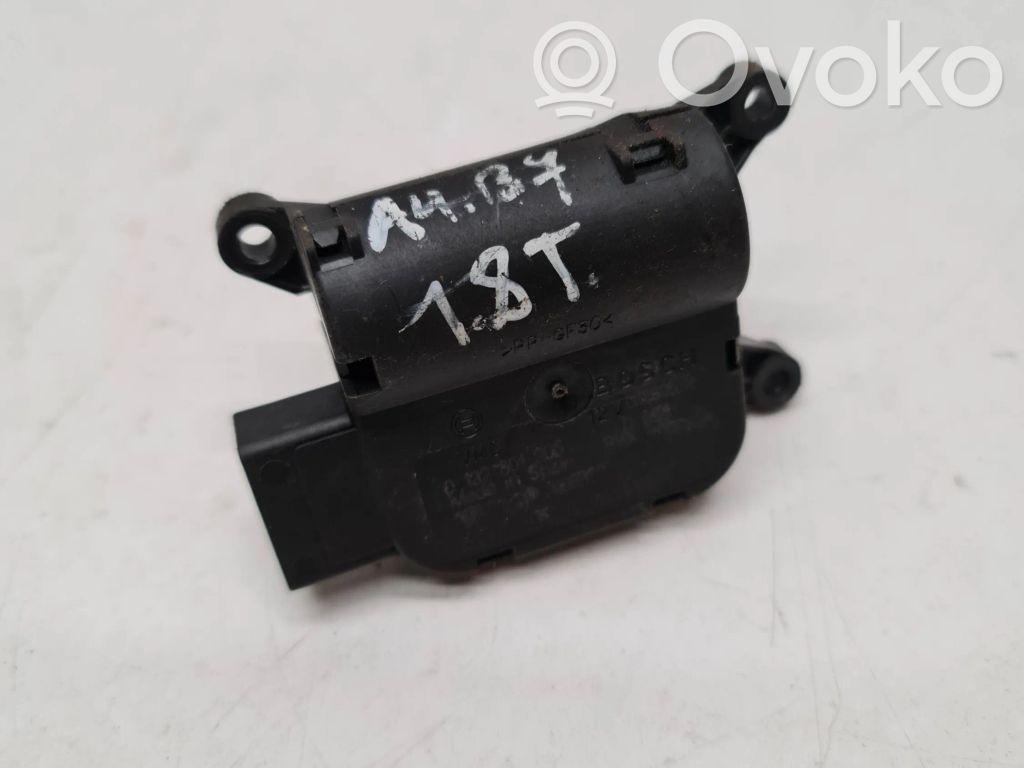 Audi A4 S4 B7 8E 8H Silniczek nagrzewnicy 