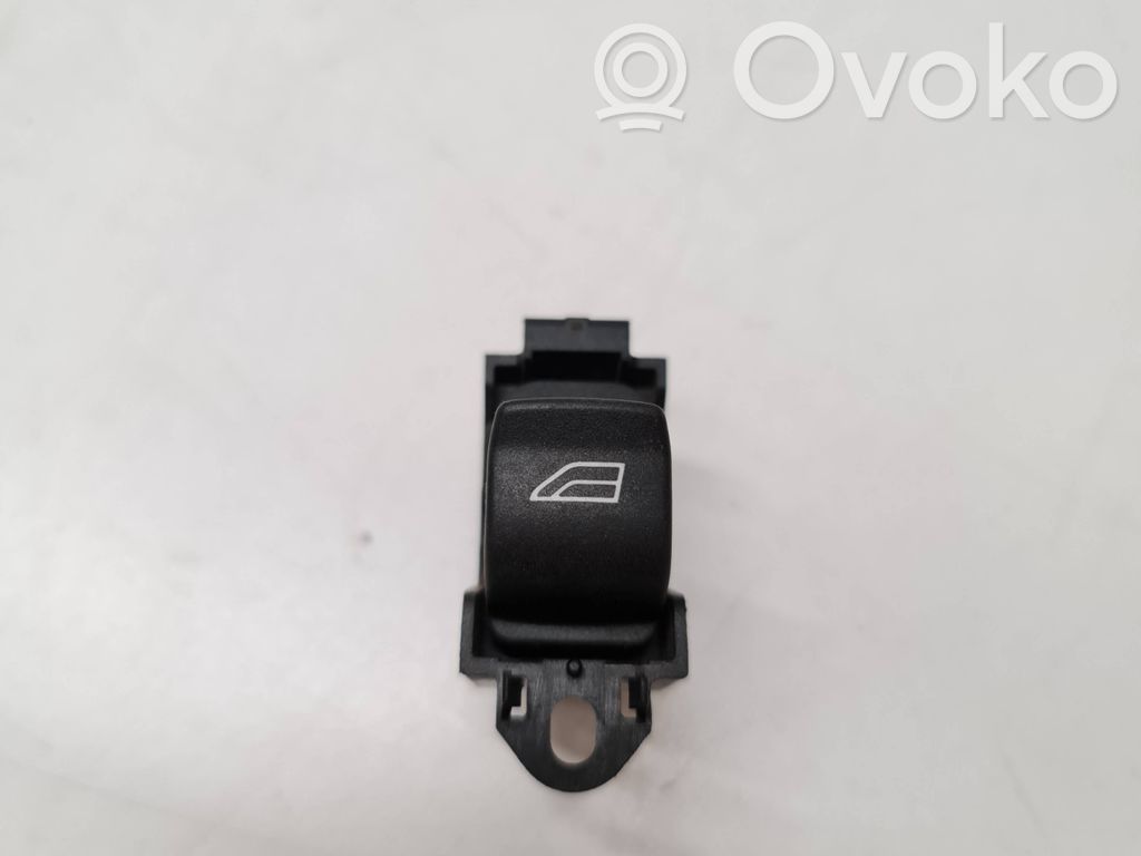 Electric window control switch   01814
