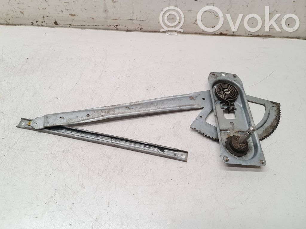 Regulador manual de la ventanilla delantera   6C11V2320