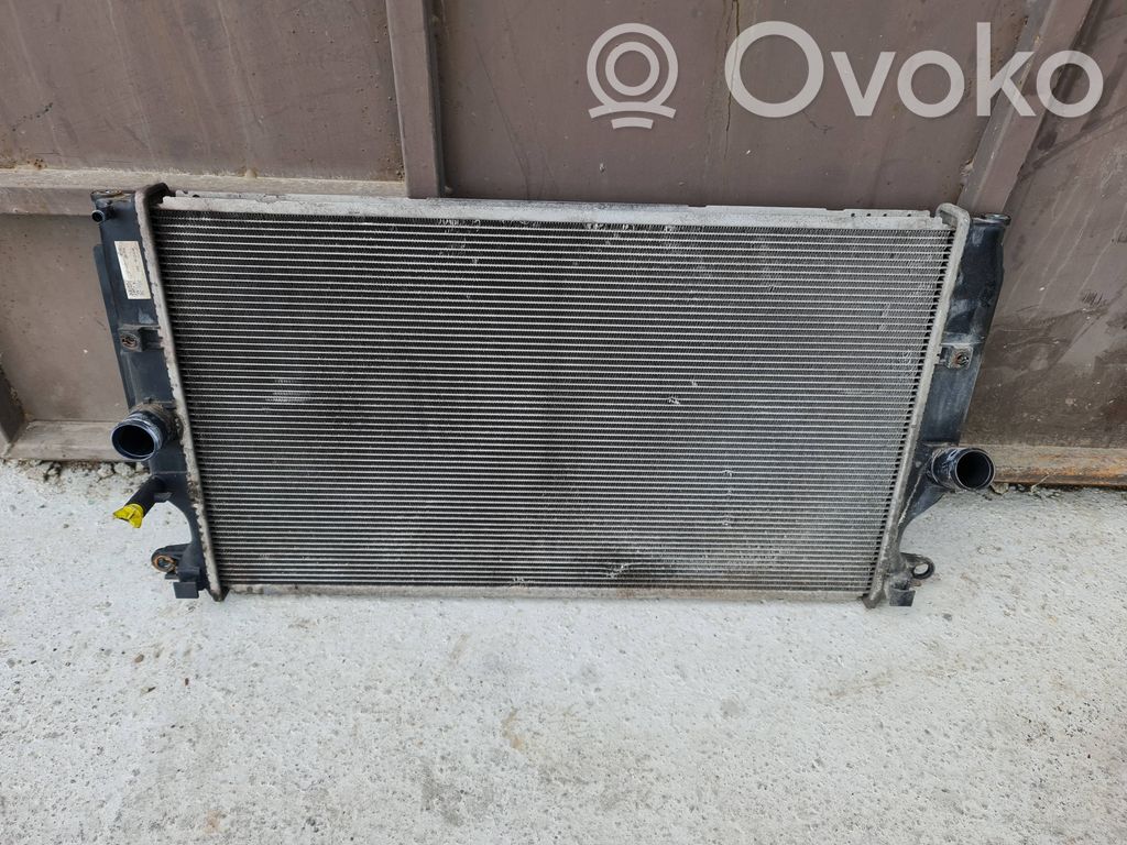 Toyota Verso Radiatore di raffreddamento 