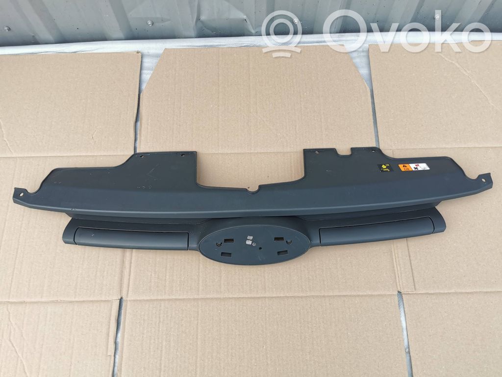 Front bumper upper radiator grill   BK218200,BK218A133A