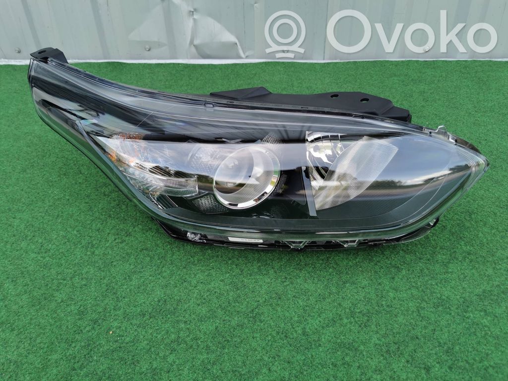 KIA Ceed Headlight/headlamp 