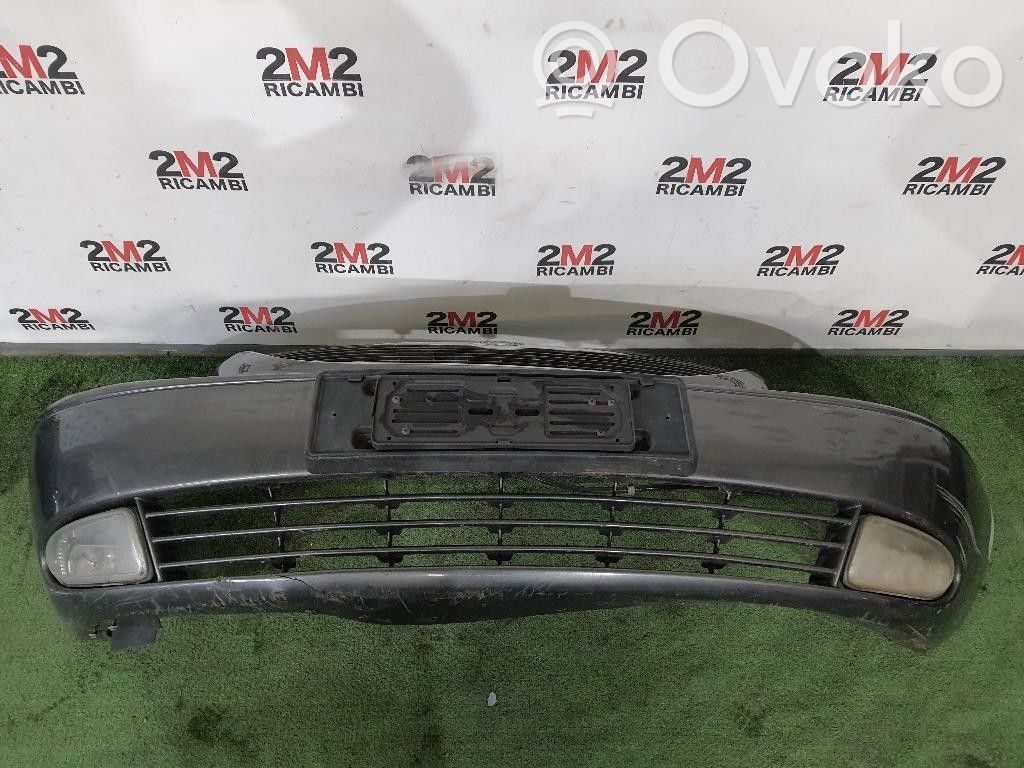 Chrysler Voyager Front bumper 