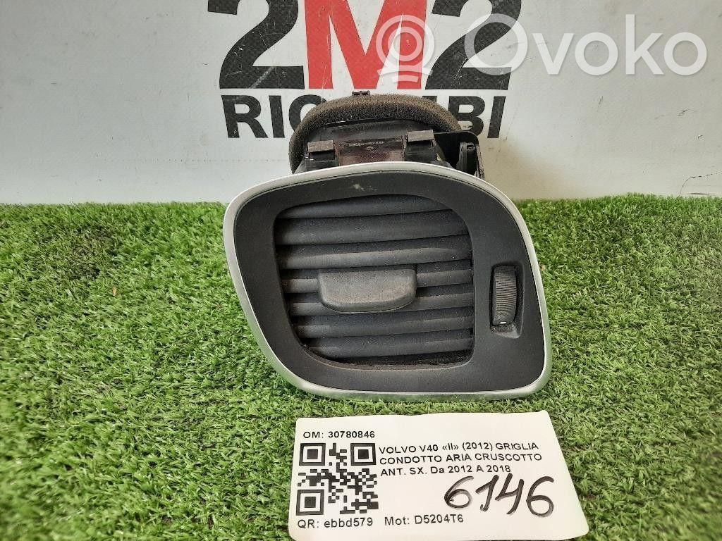 Volvo V40 Dashboard side air vent grill/cover trim 
