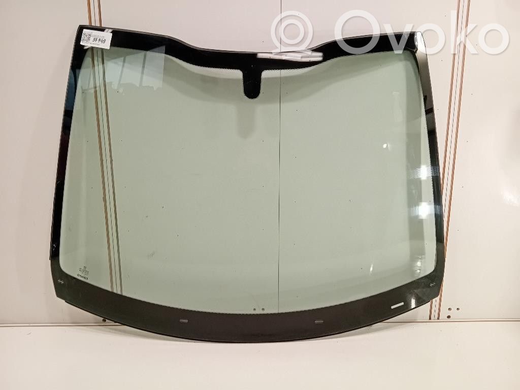 Peugeot 208 I Front windscreen/windshield window 